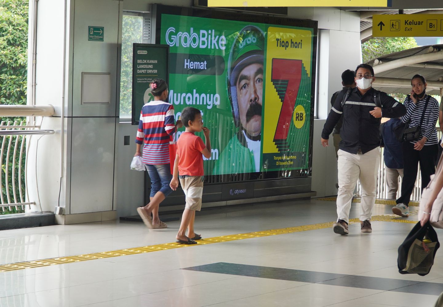 Pintu Keluar Stasiun Yogyakarta