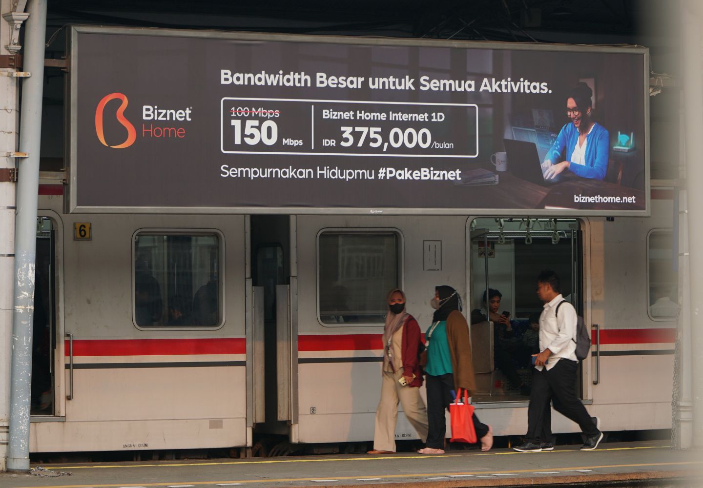 media promosi di stasiun
