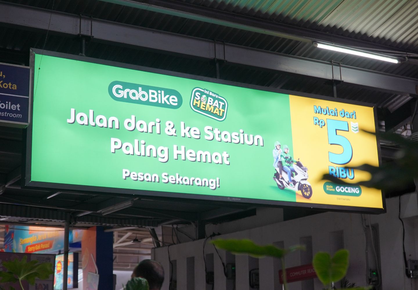 Strategi Iklan di Stasiun