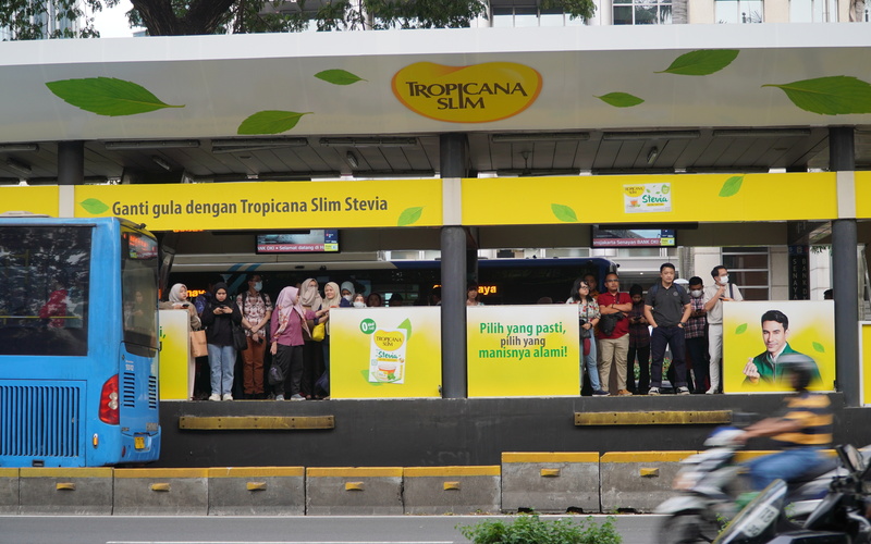 bus-shelter-advertising