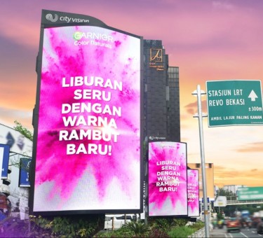 Reklame Neon Box: Keunggulan, Contoh Sukses & Tips Desain