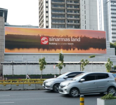 Megatron Billboard: An Innovative Advertising Solution